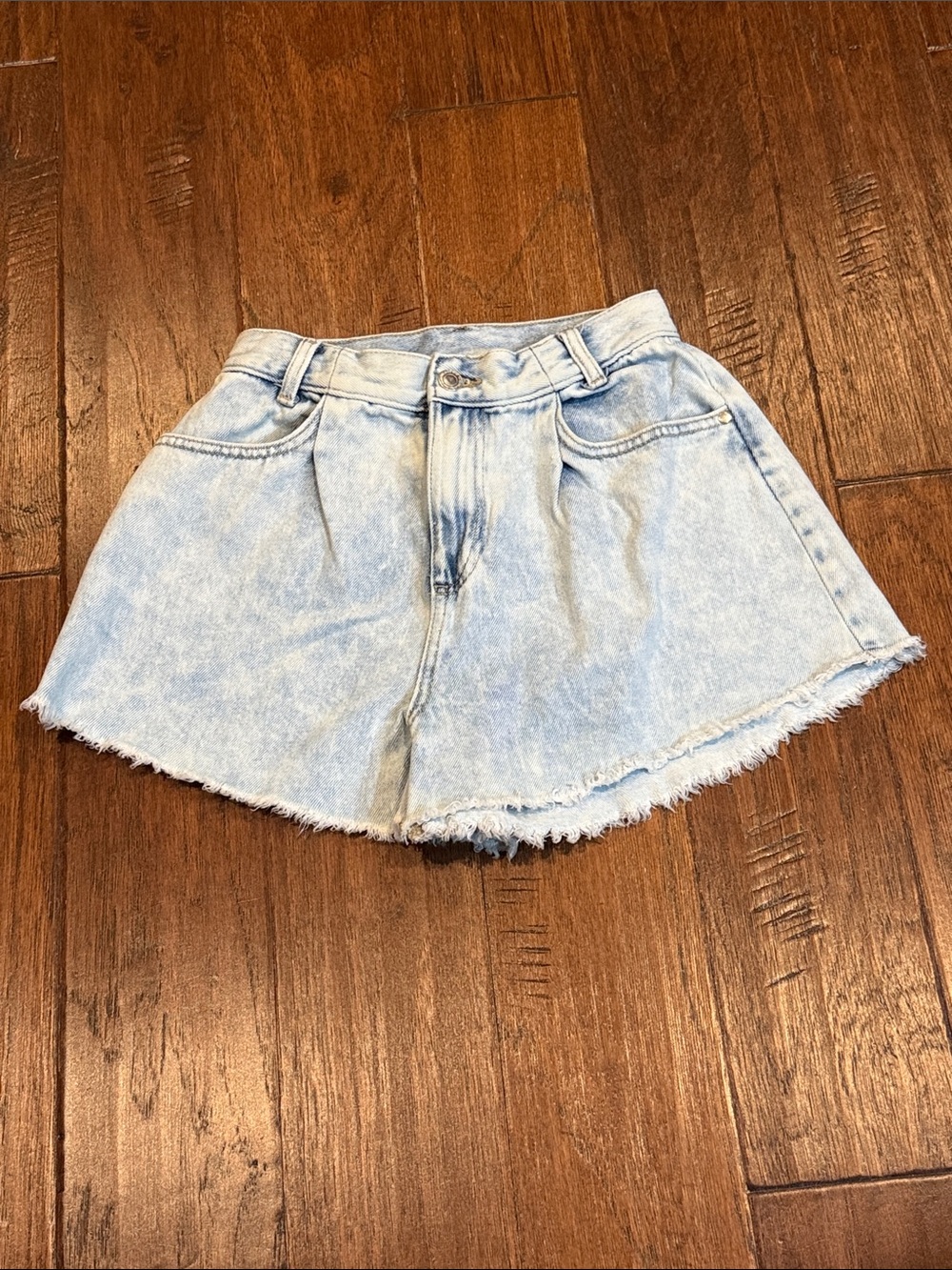 Size 3 Dad Short SO Light Blue Denim Frayed Hem Jean Shorts